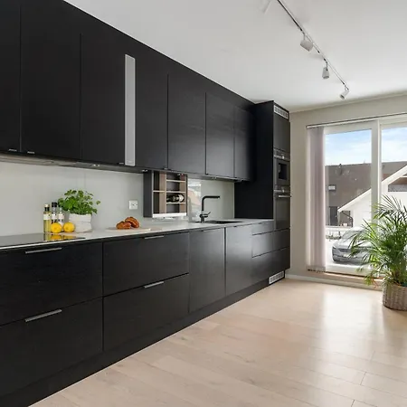 Luxury L Perfect For Large Groups L Quiet And Free Garage *