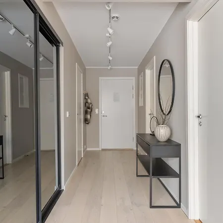 Luxury L Perfect For Large Groups L Quiet And Free Garage Апартаменты *